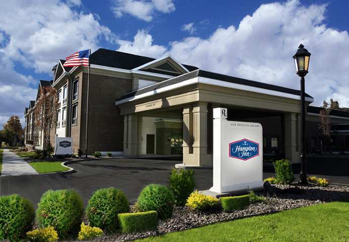 Hampton Hotel East Aurora